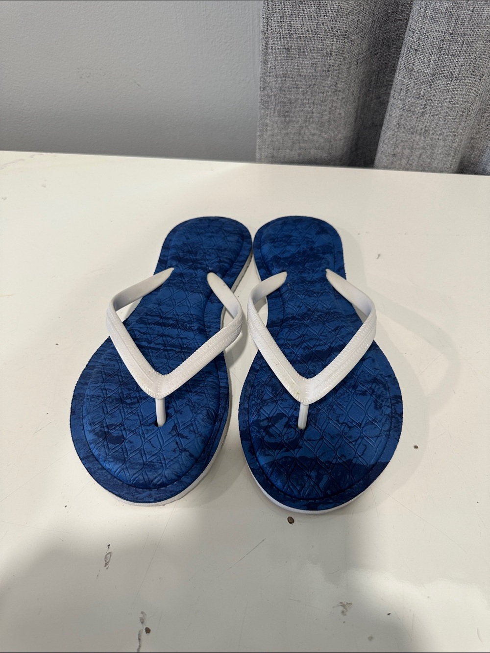 Blue Patterned Flip Flop Sandals with White Straps. Size S 5-6